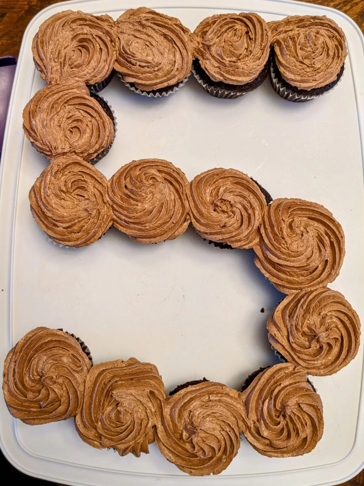 nutella buttercream on cupcakes in a shape of a 5